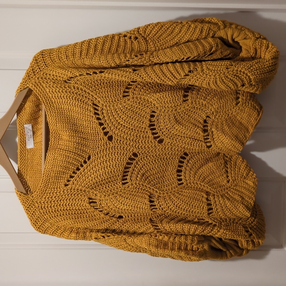 Cropped sweater
